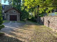 Garage am Ostfl&uuml;gel (2)