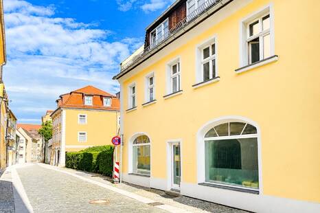 Repr&auml;sentative B&uuml;rofl&auml;che mit gro&szlig;z&uuml;gigem Raumgef&uuml;hl!