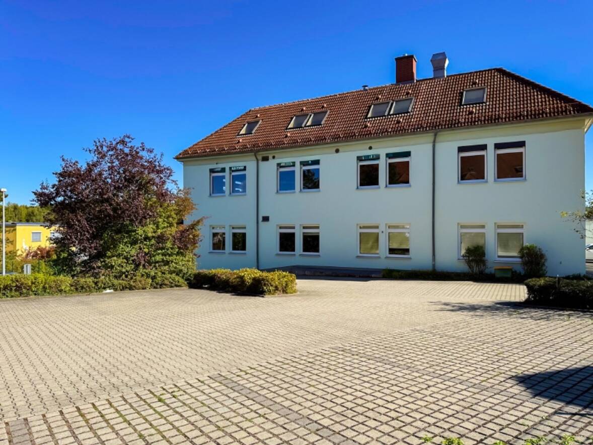 Parken+Ausfahrt auf West (1)