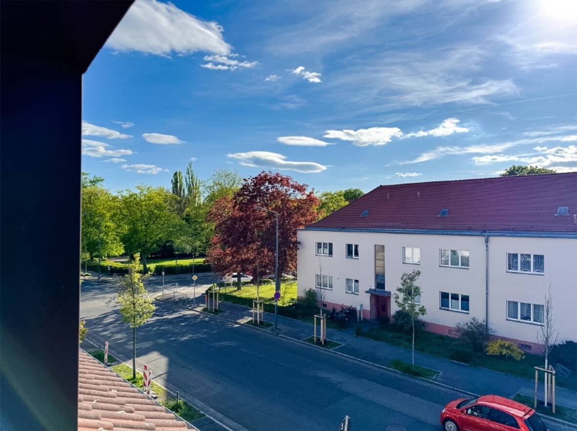 Blick nach SW aus dem DG