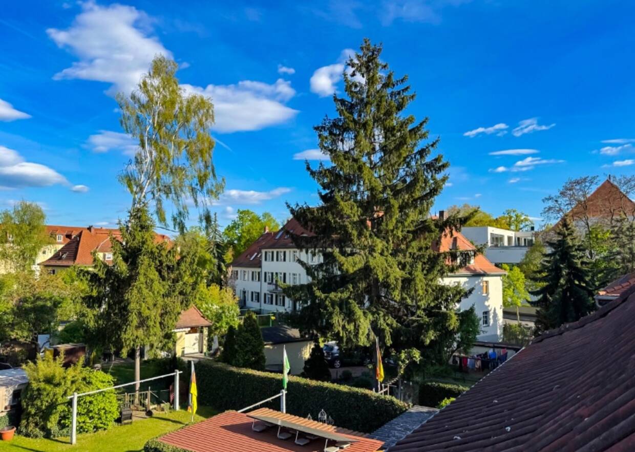 Blick nach SO aus dem DG