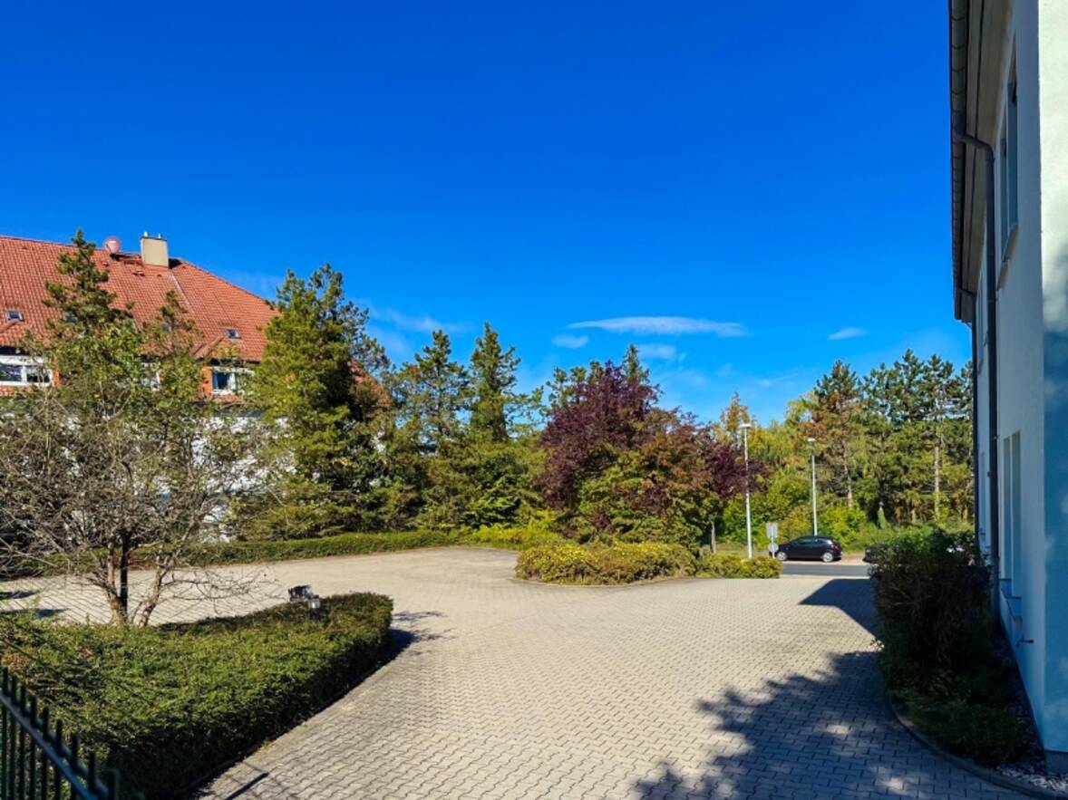 Parken+Ausfahrt auf West (2)
